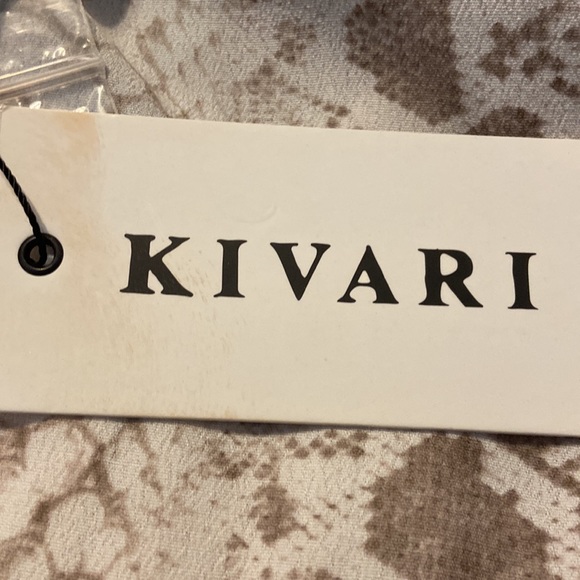 Kivari dress 🥀 - Picture 7 of 13